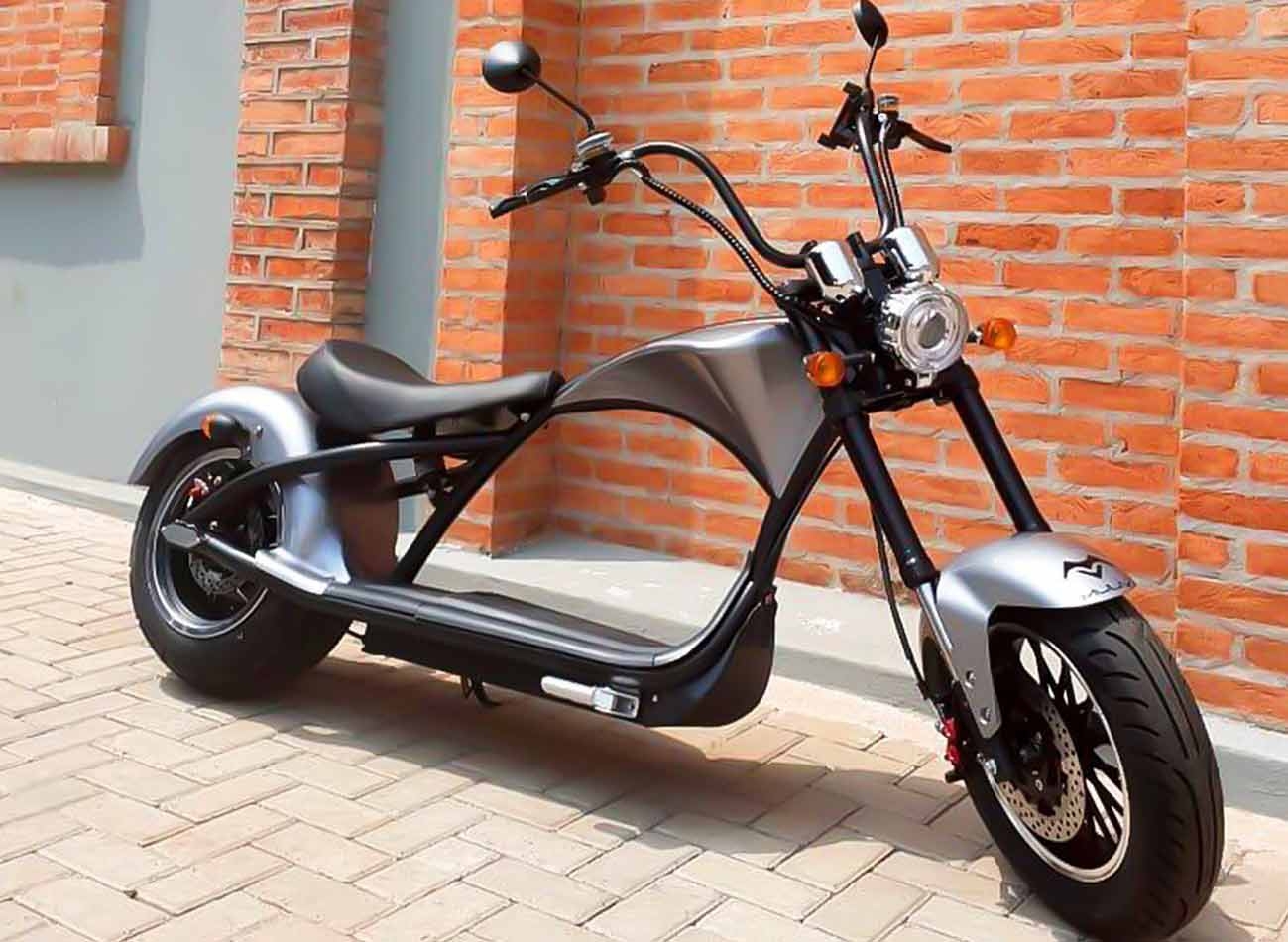 Novas regras para ciclomotores entram em vigor e exigem emplacamento e habilita��o