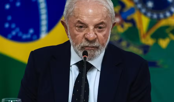 Lula condena ofensiva dos EUA contra a Venezuela e diz que a��o rompe limites da diplomacia internacional