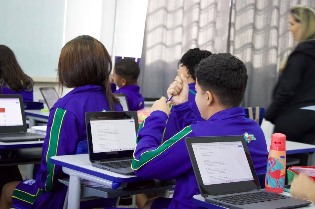 Parceria entre Seduc e Sicredi refor�a programa de Educa��o Financeira da Rede Estadual de Ensino