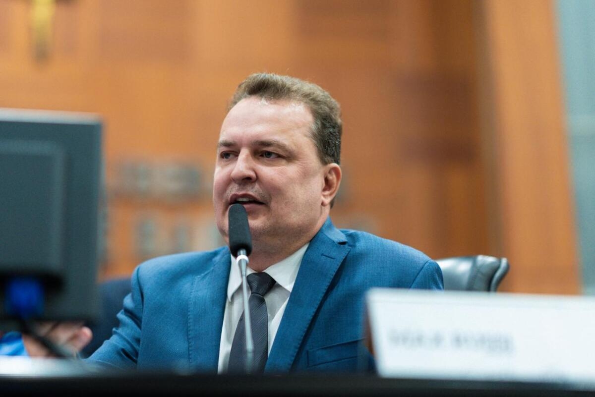 Lei de autoria de Max Russi refor�a combate � viol�ncia sexual infantil