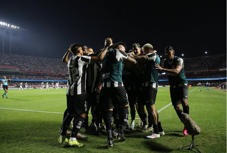 Brasileir�o: Botafogo e Fortaleza movimentam briga pela lideran�a