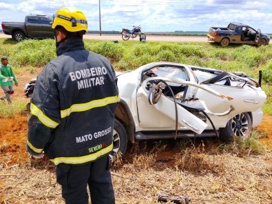 Acidente grave na MT-449 termina com duas mortes e SW4 completamente destru�da(V�deo)