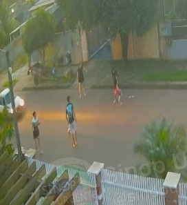 Crian�a de 4 anos � atropelada durante brincadeira em rua de Sinop e motorista foge