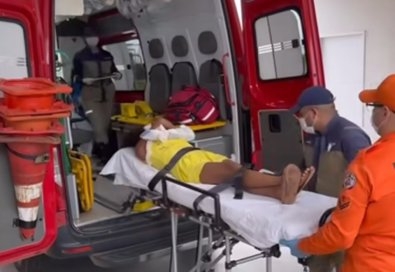 Homem agride esposa com cabo de vassoura e quebra bra�o da v�tima em Sorriso