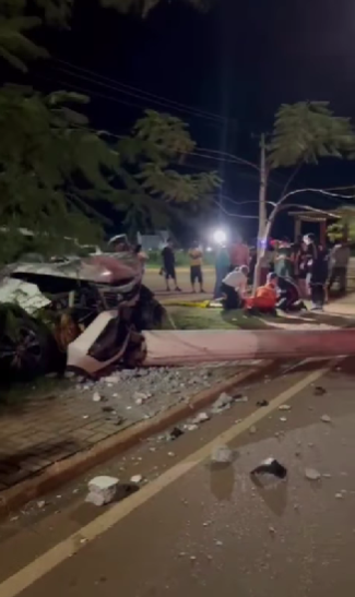 Colis�o contra poste deixa m�e e filha feridas na MT-383, em Rondon�polis