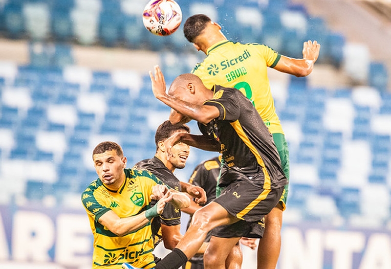 Sport Sinop surpreende e vence Cuiab� na Arena Pantanal com atua��o brilhante do goleiro Diego