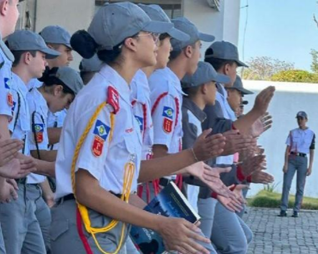 Educa��o abre seletivo com 4 mil vagas para ingresso de novos alunos nas escolas estaduais militares