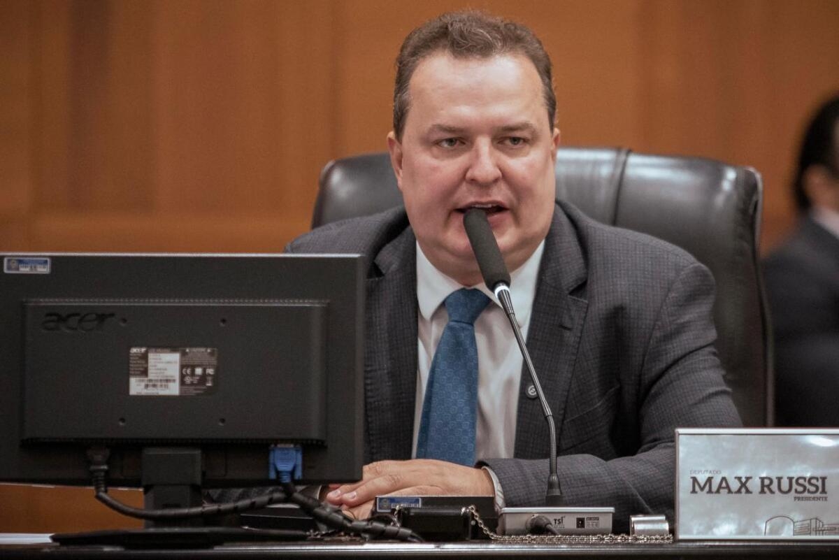 Deputado Max anuncia erro de veto e PLC que promove militares deve voltar � AL