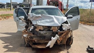 Acidente entre dois carros deixa sete feridos e crian�a em estado grave em Sorriso