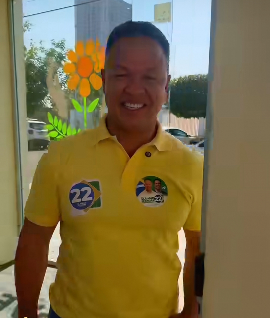 Ap�s ataques pessoais, Cl�udio Ferreira tenta amenizar estrago com visita � APAE