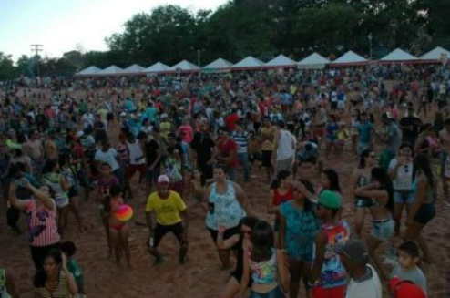 Festival de Praia de Tesouro come�a na pr�xima semana com programa��o musical e atra��es nacionais