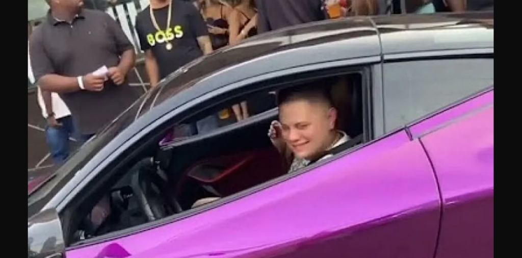 PM apreende McLaren de filho de Deolane Bezerra em SP