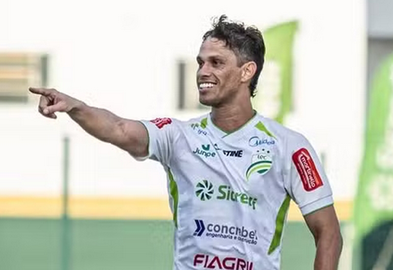 Luverdense bate o Sport Sinop com gol de p�nalti e larga na frente na semifinal