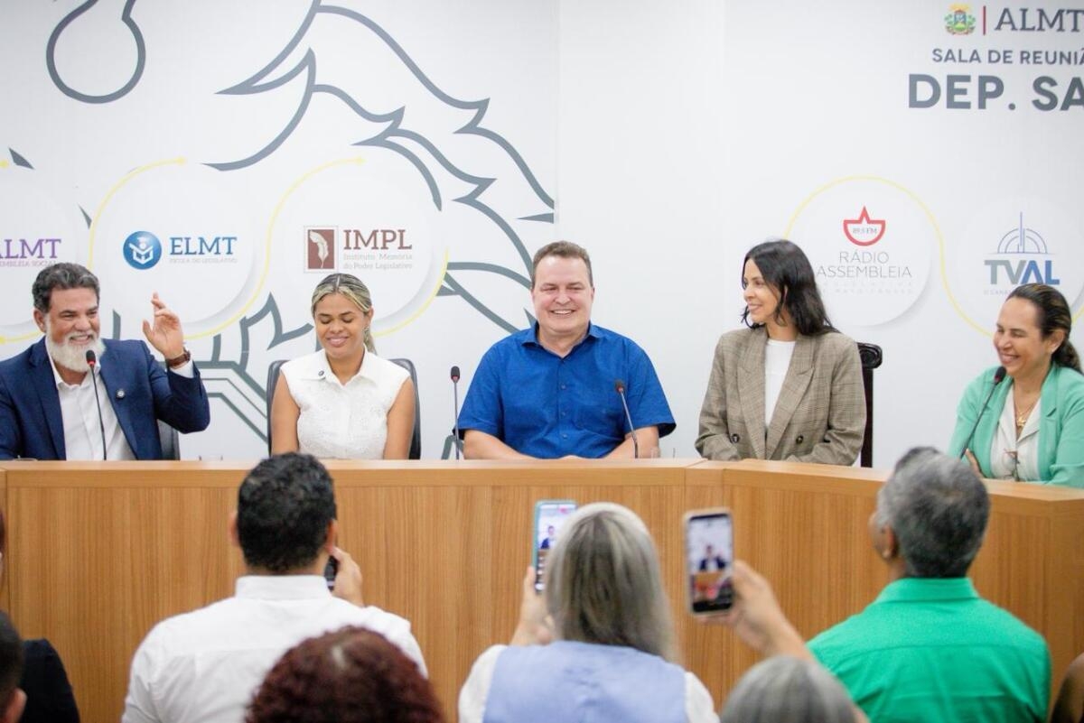 CST da Enfermagem debate redução de carga horária, piso salarial e proteção profissional