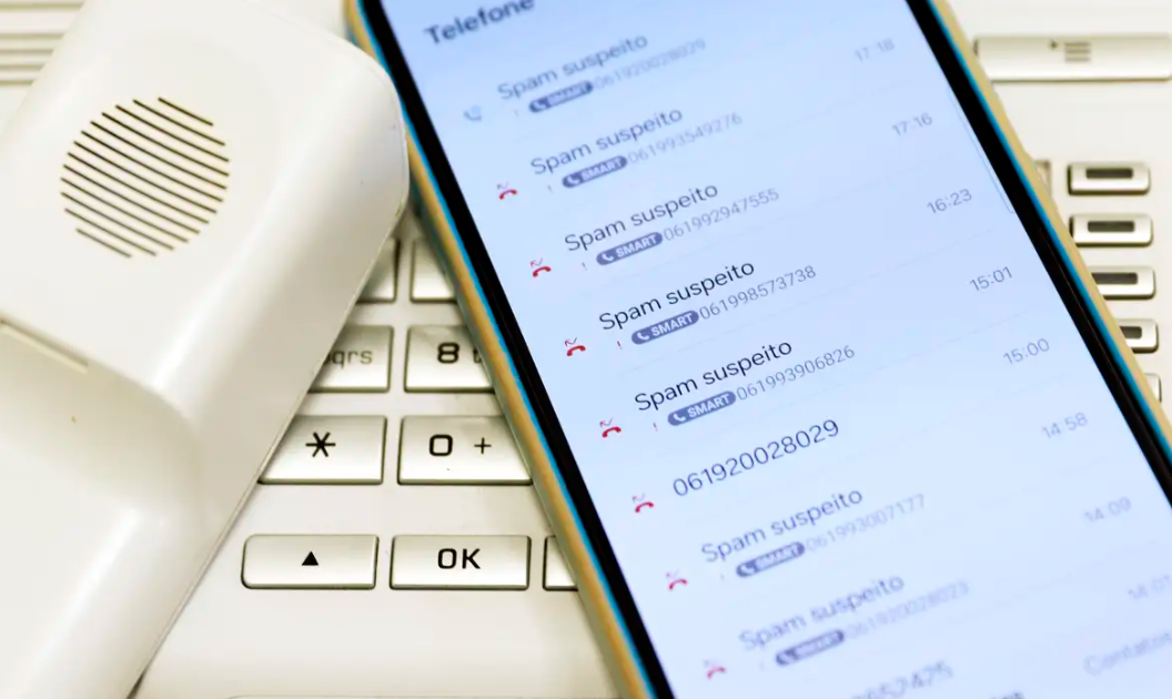 Febraban alerta para golpe em que criminosos se passam por gerentes de banco por telefone