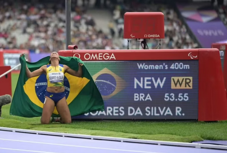 Rayane Soares quebra recorde mundial e conquista ouro nos 400m T13 nos Jogos Paral�mpicos de Paris