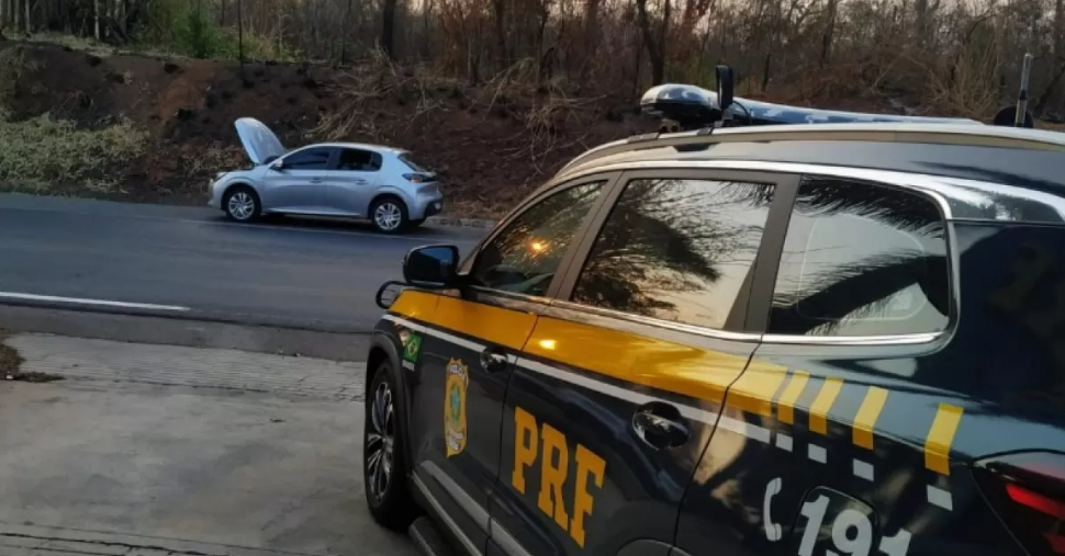 Mulher � presa em Goi�nia por dirigir carro furtado; ve�culo foi alugado e n�o devolvido