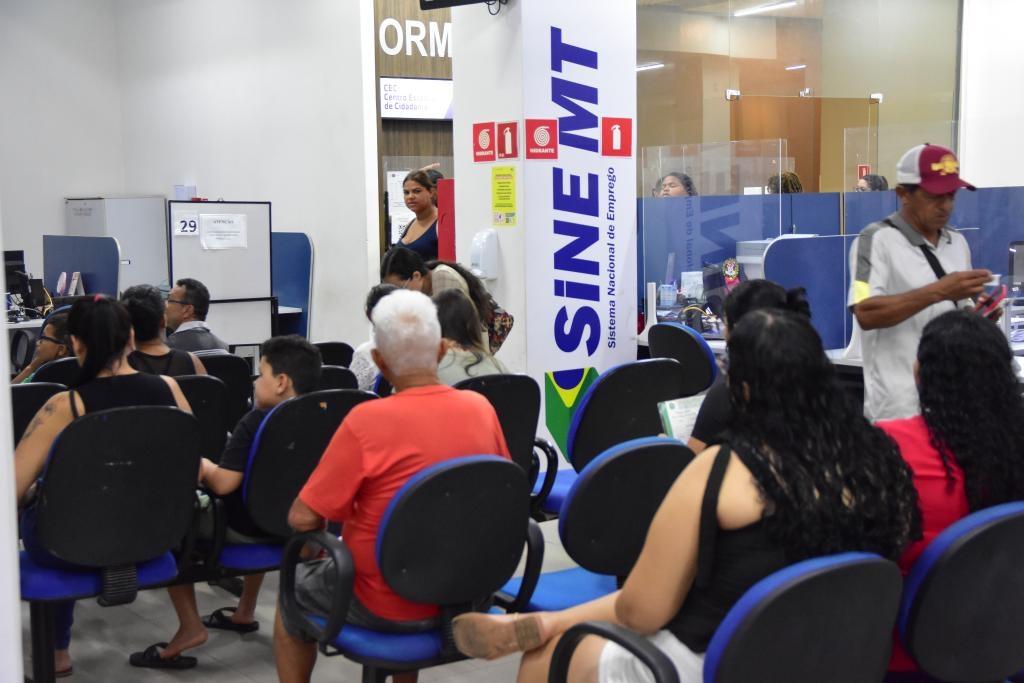 Sine Estadual oferta mais de 2.537 vagas de trabalho nesta semana