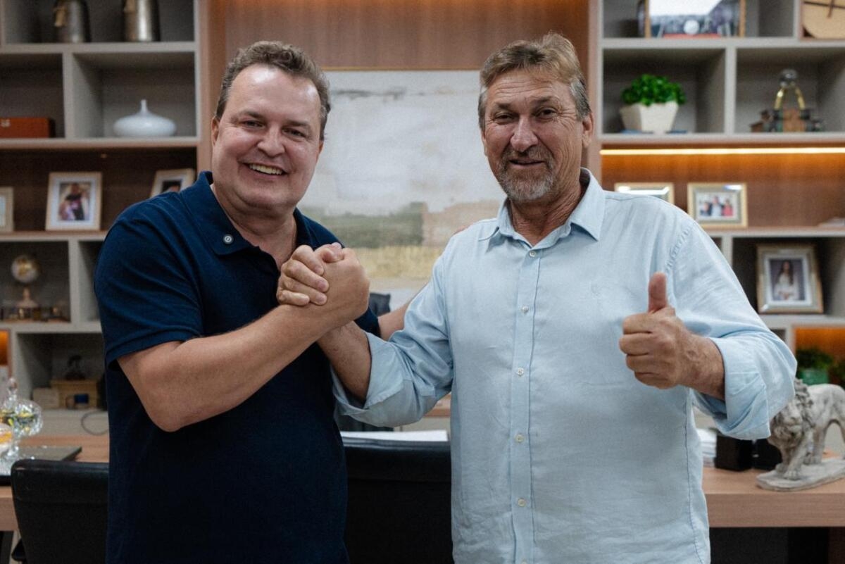 Com apoio de Max Russi, Dom Aquino avan�a e celebra 68 anos com conquista