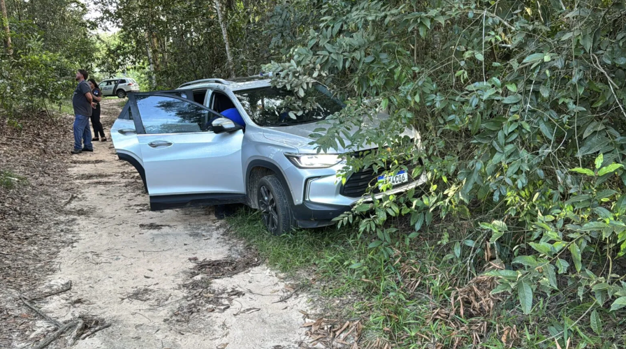 Assaltantes invadem resid�ncia, disparam tiros e roubam carro durante fuga em Sorriso