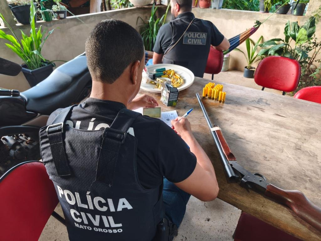 Pol�cia Civil cumpre mandados contra idoso investigado por tentativa de homic�dio