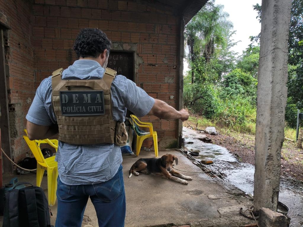 Pol�cia Civil identifica suspeito por maus-tratos e abuso contra cachorro
