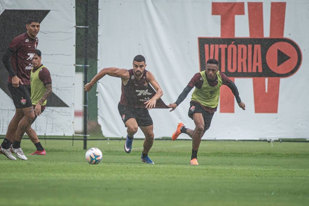 Vit�ria recebe Corinthians no Barrad�o em duelo decisivo pela 12� rodada do Brasileir�o