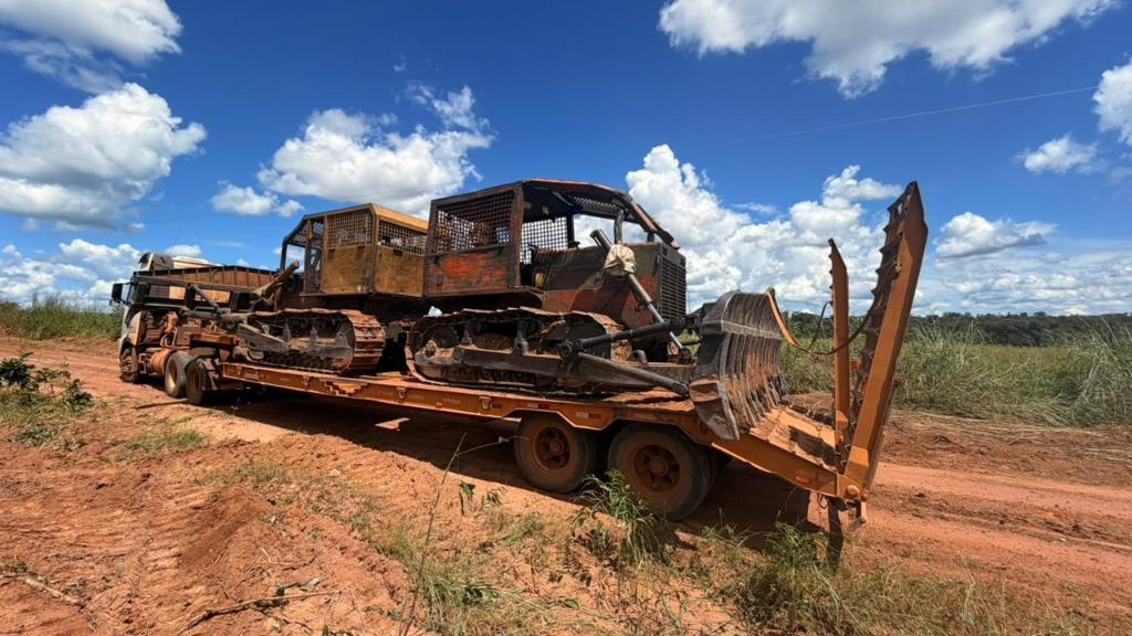 Sema apreende 3 tratores durante fiscaliza��o ambiental em Santa Helena e Marcel�ndia
