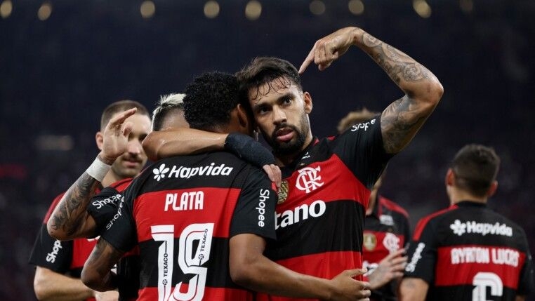 Flamengo e Bahia se enfrentam no Maracan� em duelo direto pelo topo do Brasileir�o