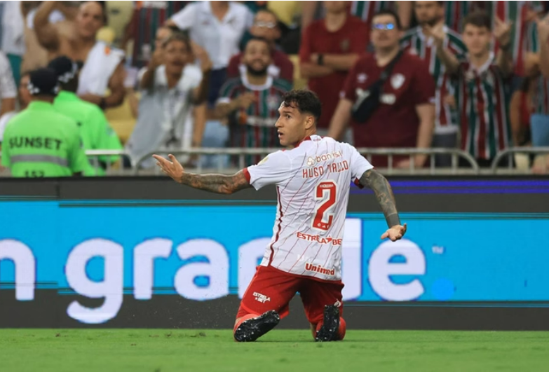 Ex-jogador do Inter � condenado por agress�o sexual contra mascote