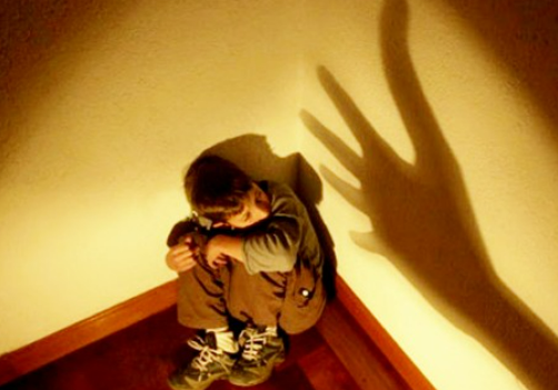 Menino de 9 anos � resgatado pela Pol�cia Militar ap�s relatar agress�es da m�e e do padrasto em Sapezal