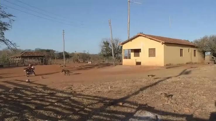 Homem mata ex-mulher e caseiro e � morto pelo ex-sogro em fazenda de Minas Gerais