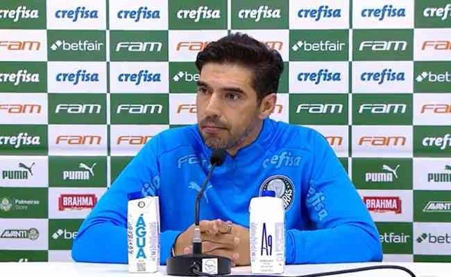 Abel Ferreira se irrita com questionamento sobre escala��o e volta a criticar jornalistas