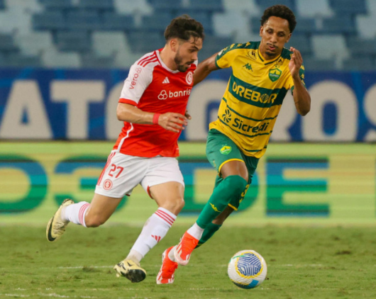 Cuiab� enfrenta o Internacional em busca de pontos cruciais no Beira-Rio