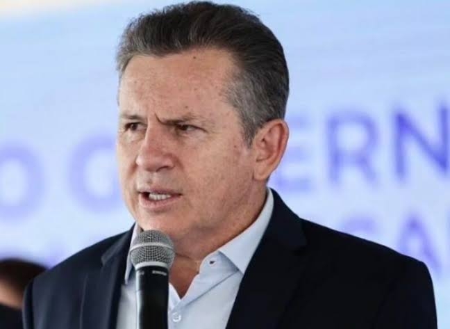 Governo de Mato Grosso encaminha projeto de lei que pro�be uso de celulares em sala de aula