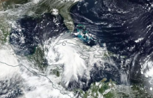 Furac�o Helene atinge a Fl�rida como categoria 4 e deixa mais de 1,5 milh�o de pessoas sem energia el�trica