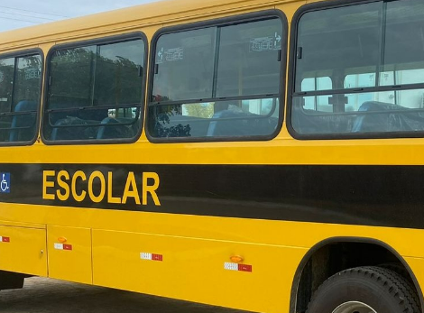 Menino de 6 anos tem o p� amputado ap�s ser atropelado por �nibus escolar em Primavera do Leste