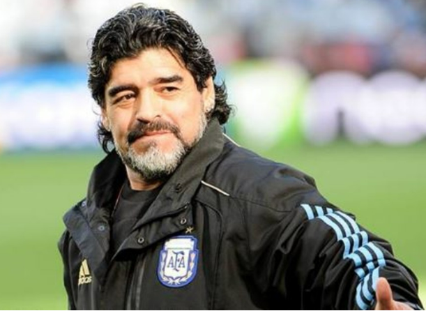 Justi�a autoriza exuma��o do corpo de Maradona para novo memorial