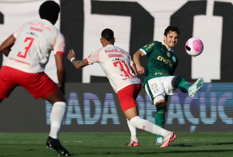Bragantino e Palmeiras ficam no zero; Atltico-MG empata com o Vitria