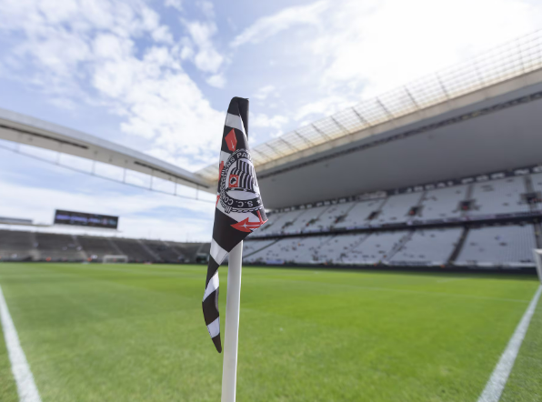 Justia bloqueia contas do Corinthians por dvida milionria com empresrio