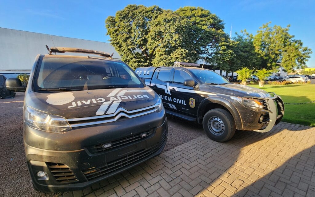 Mdico que invadiu residncia e agrediu namorado de ex-companheira  preso