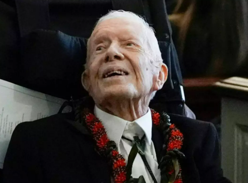 Aos 100 anos, o ex-presidente americano Jimmy Carter vota nas eleies presidenciais de 2024