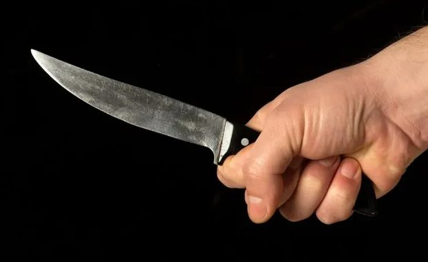 Caminhoneiro � esfaqueado durante bebedeira em posto de combust�vel na Rodovia dos Imigrantes