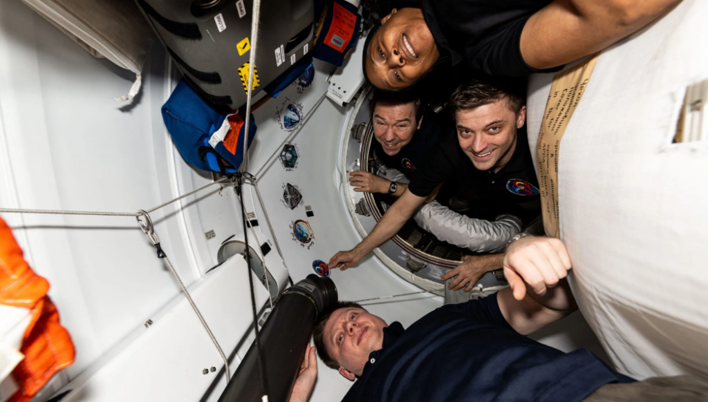 Astronauta da Nasa � internado ap�s ficar mais de 7 meses no espa�o