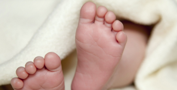 Hospital em Rondon�polis � condenado a indenizar jovens trocados na maternidade em R$ 100 mil cada