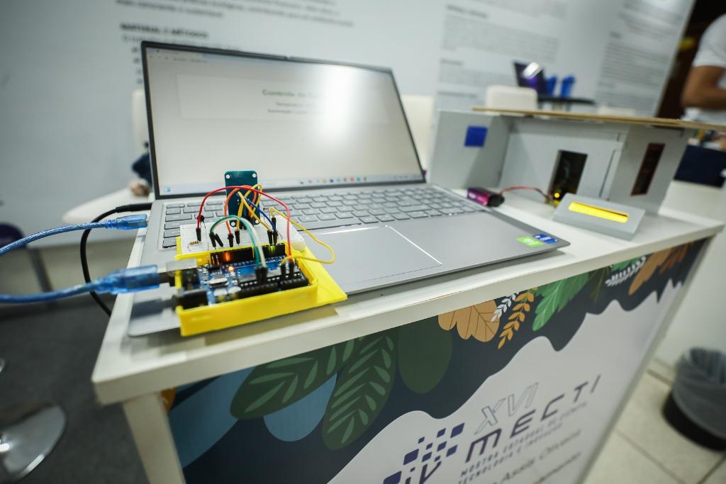 Escolas T�cnicas Estaduais conquistam 9 pr�mios na 16� Mostra de Ci�ncia e Tecnologia