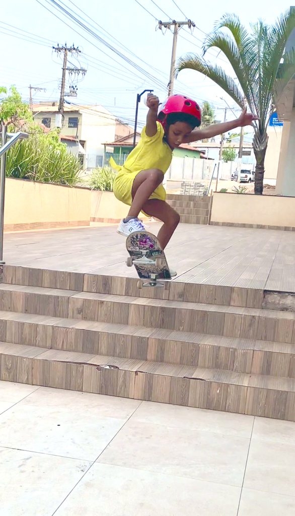 Princesinha do skate: Com 6 anos, menina-prod�gio de Roo vai disputar o Brasileiro de Skate Sub-16