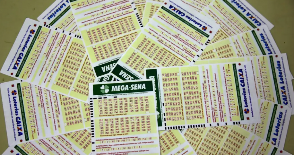 Mega-Sena acumula e pr�mio chega a R$ 127 milh�es