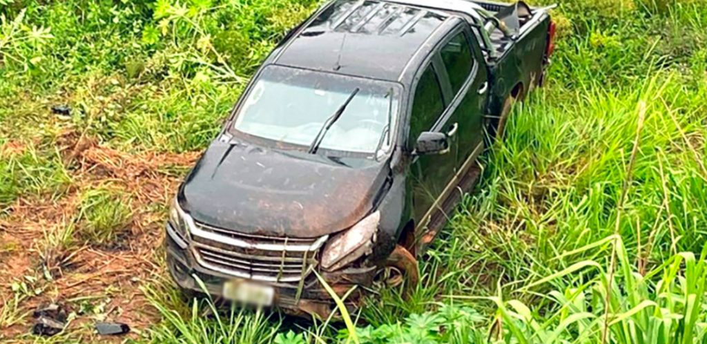 Mulher fica ferida ap�s capotar ve�culo em Sorriso