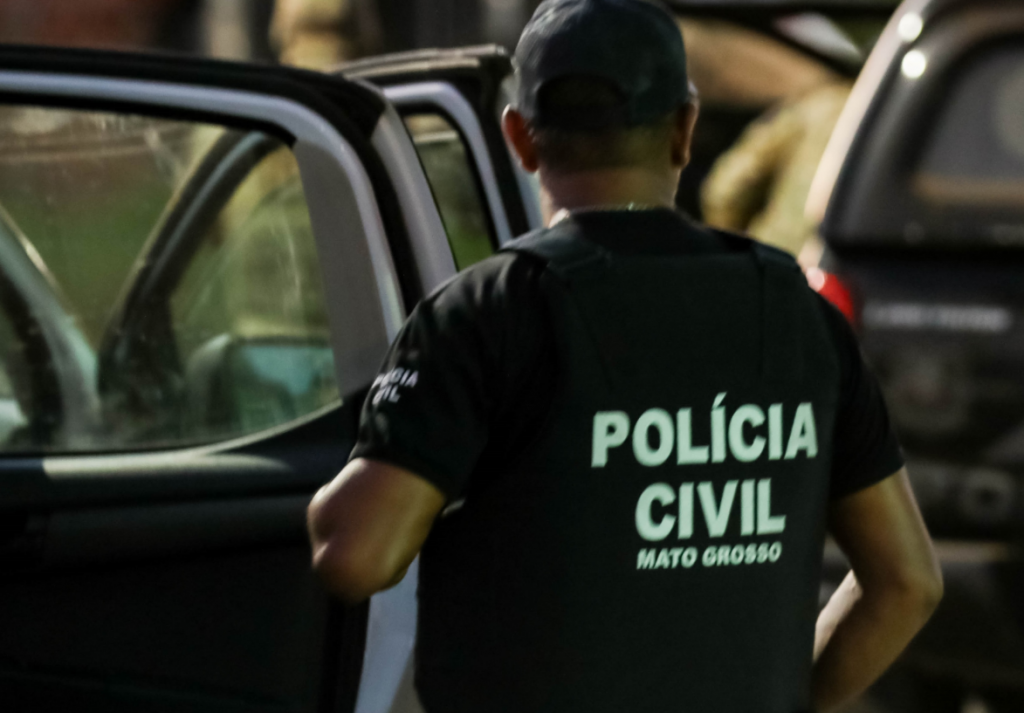 O crime ocorreu na madrugada de tera-feira, aps o suspeito invadir a casa da vtima